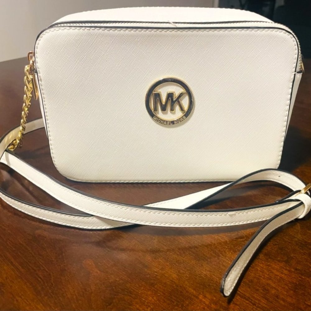 White Michael Kors Crossbody Bag
